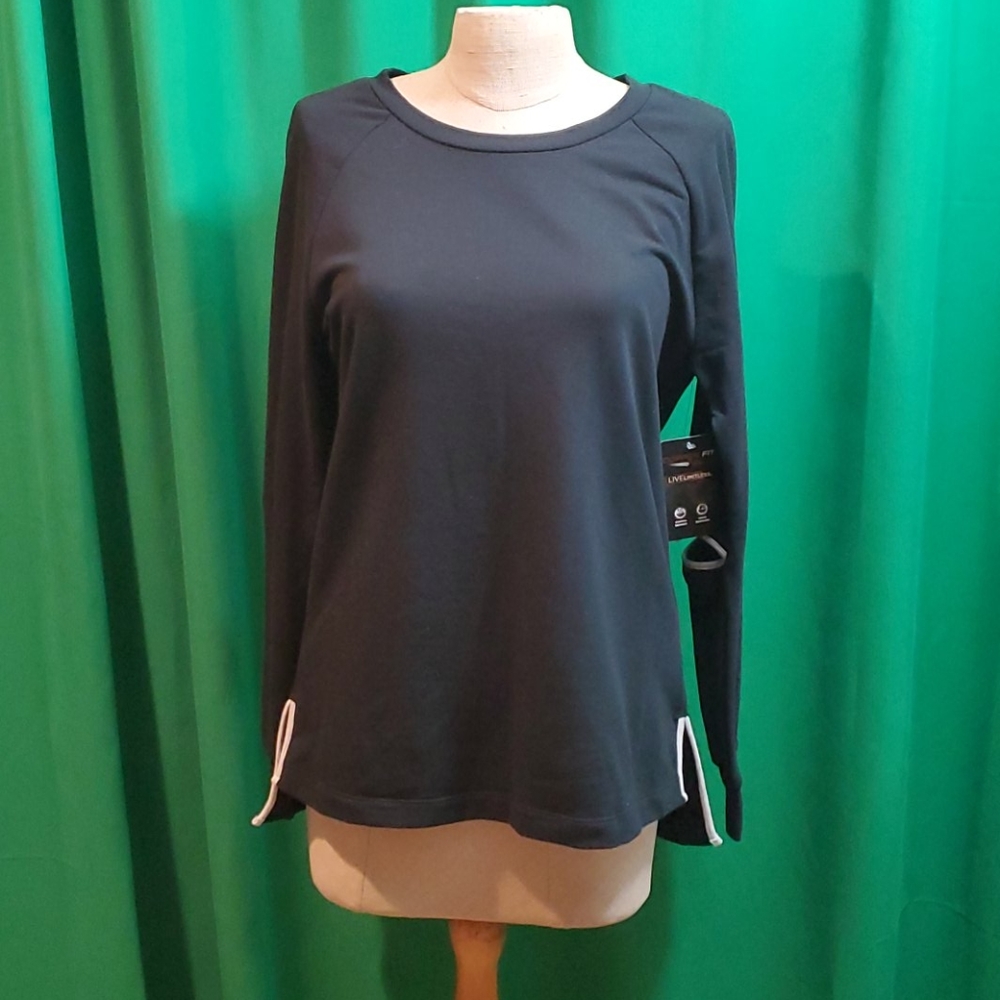Long sleeve tee